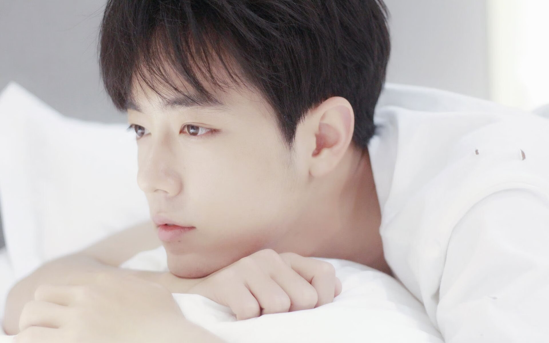 硝烟散尽,那个沉默的影子才是曼城真正的王