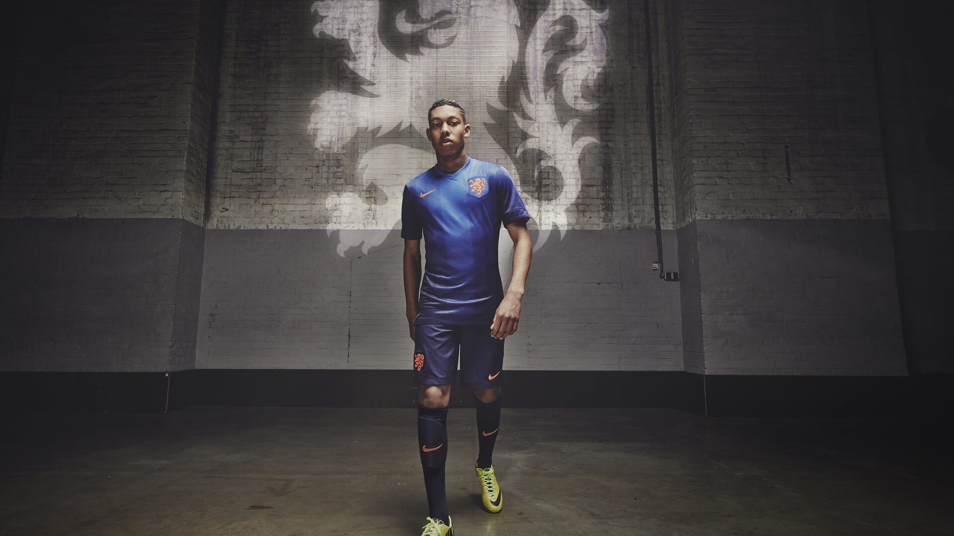 雷恩友谊赛力克智利，内马尔在意甲焦点战独领风骚，足球世界的激情与变革