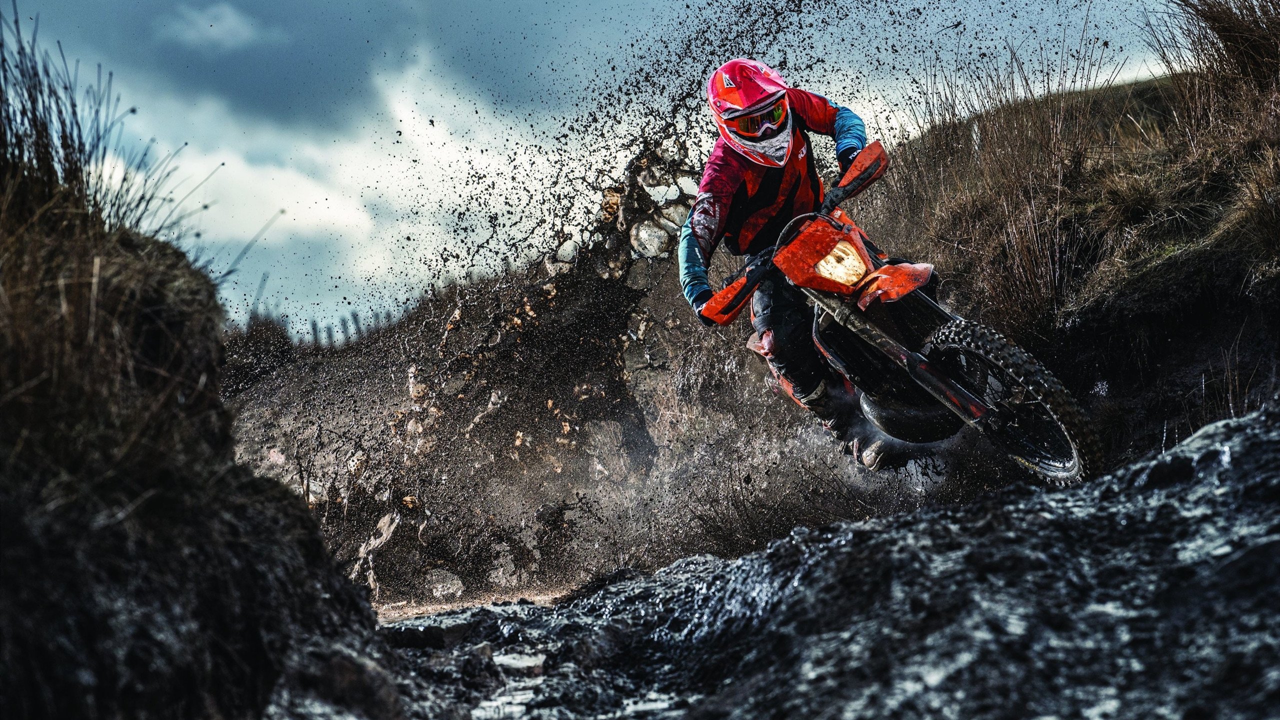 锁死！梅罗时代已成传说，萨卡用防守击败天神下凡的加纳尖刀